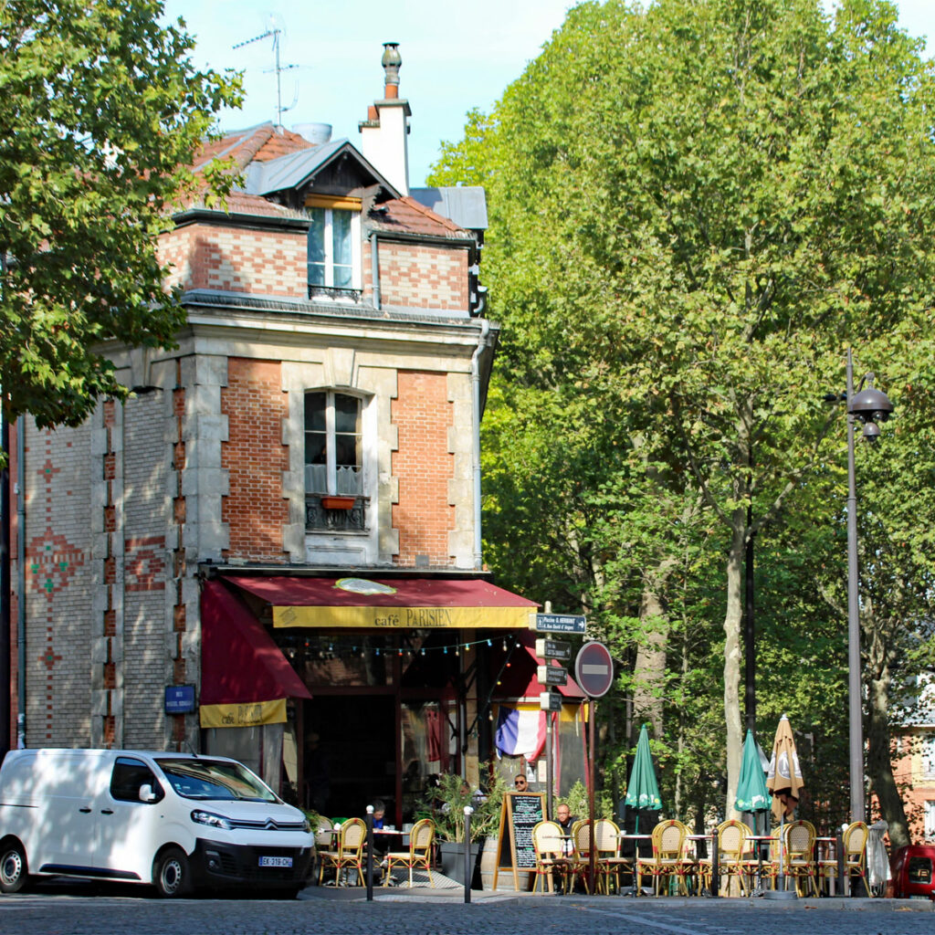 Paris Bar an einer Kreuzung