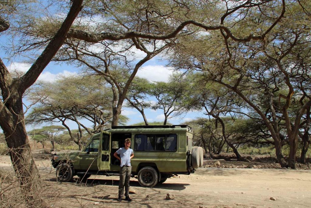 Jeep in der Serengeti