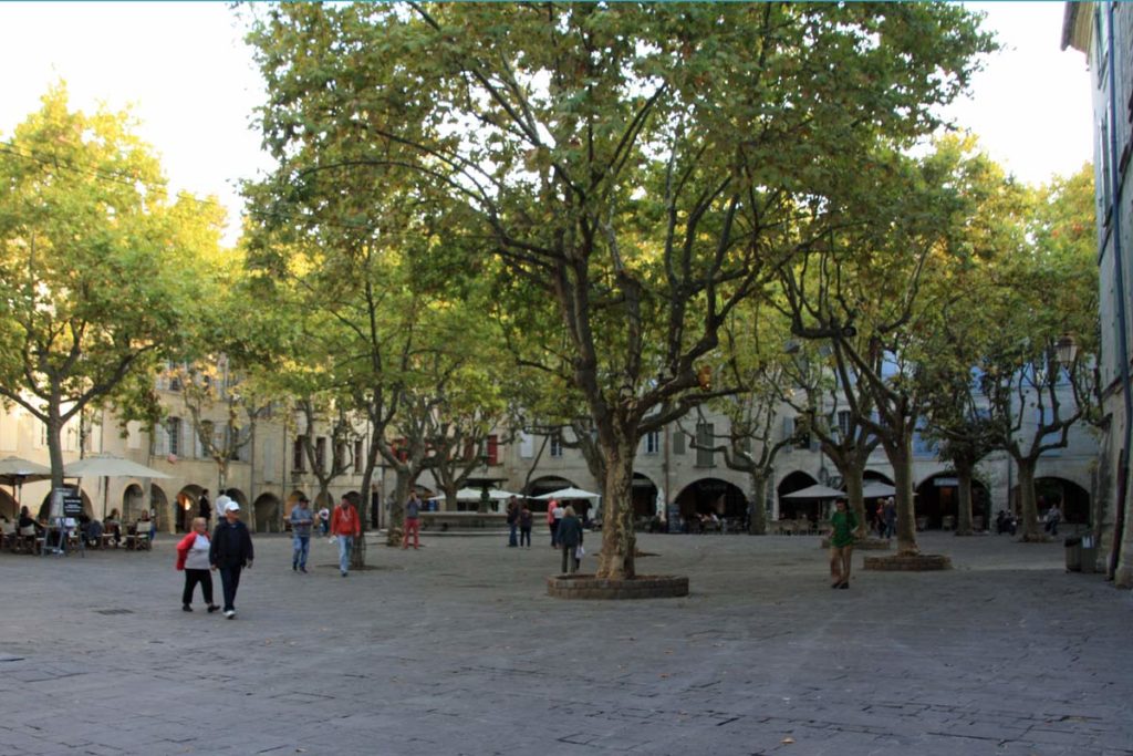 Uzes Marktplatz