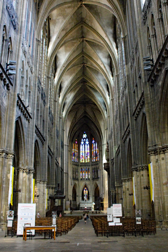 Im Inneren der Kathedrale von Metz