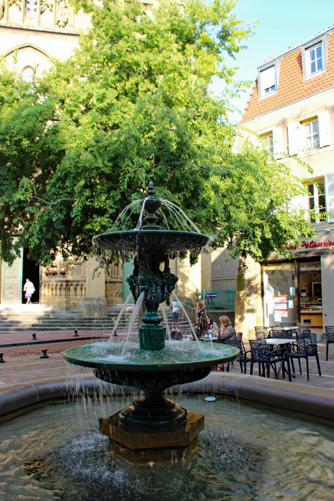 Brunnen Place Jeanne D Arc