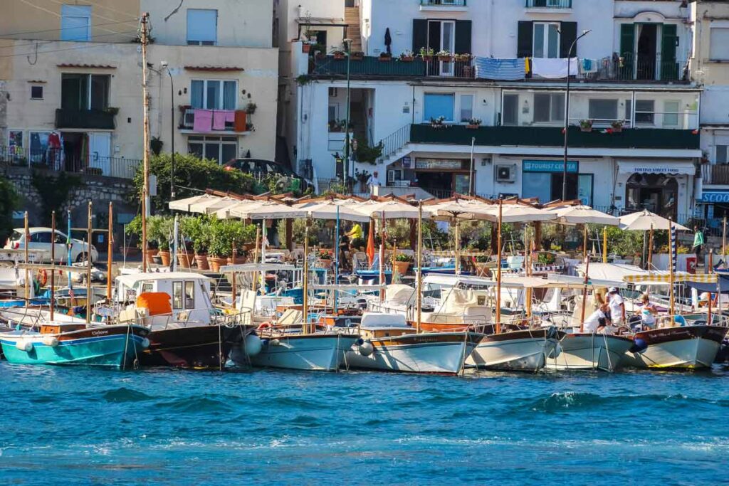 Boote in Marina Grande