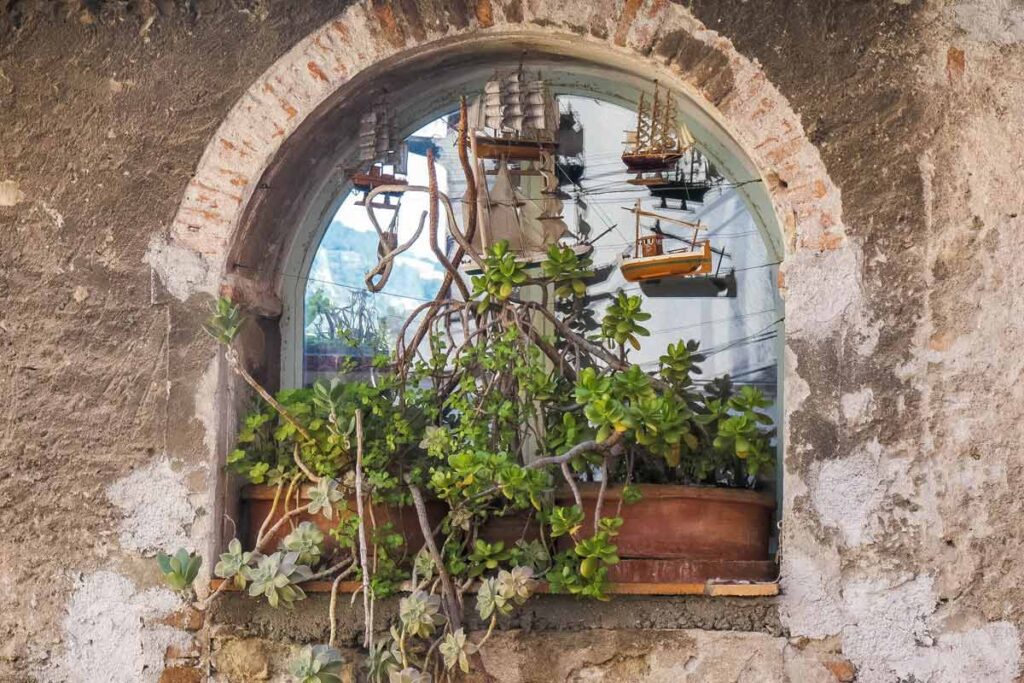 Fenster in der Altstadt von Meton