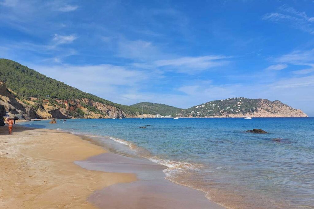 Strand Aguas Blanca in Ibiza